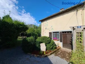 Image of Gîte Authentique pour 6 Pers. avec Cheminée à Proximité de Vittel et Activités Nature - FR-1-589-427