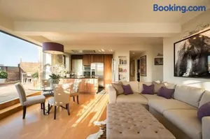 Image of 2 Bed Luxury apartment in Bayswater - amazing terrace views from 7th floor