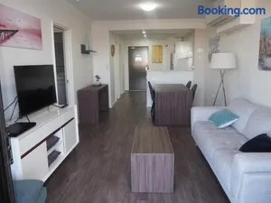 Image of Lovely 2 Bedroom Serviced Apartment & Free Parking