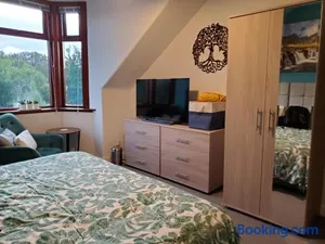 Image of Carvetii - Mayhaven House - Tranquil Cul-de-Sac - 2 Bedrooms, Sleeps 4 Guests