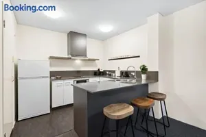 Image of Spacious Holiday Apart on Hay St CBD