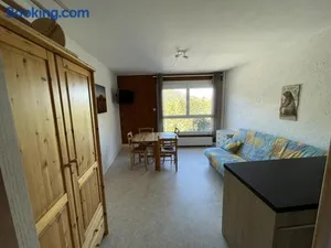 Image of Studio 4 pers, centre station avec WiFi, accès direct pistes et commerces - FR-1-787-66