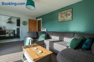 Image of Towpath Gardens Apartment (Free Parking and Central)