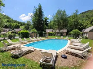 Image of Village 17 gites, Piscine, Restaurant , 2 gites avec SPA, 3km de Conques