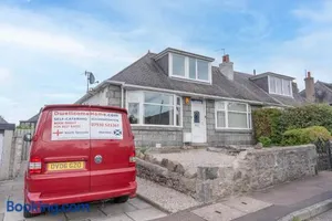 Image of Free Driveway Parking for 2 Vehicles, 3 Bedroom House, 2 Kings 1 Double, Garden, Fast WIFI, Ideal for Long Term Contractor, etc Stays, Regular Housekeeping Option - See Our Dwellcome Home Ltd Site for Assurance