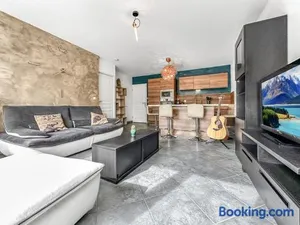 Image of Homey Melody - Proche Centre, Parking, Wifi, Terrace