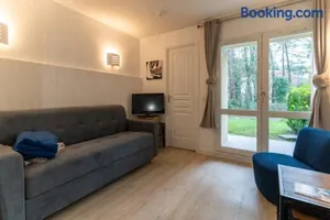 Image of Appt rez de jardin 6 personnes avec piscine tennis et parking gratuit 21