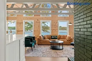 Image of Stunning Views, Cozy Vibes, Game Night