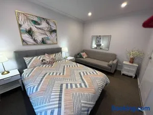 Image of 7 bedrooms double storey Home