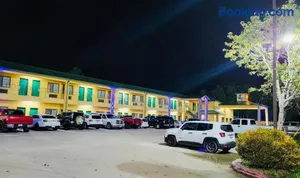 Image of Scottish Inn & Suites