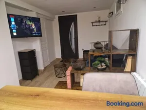 Image of Charming apartment near La Défense, Paris