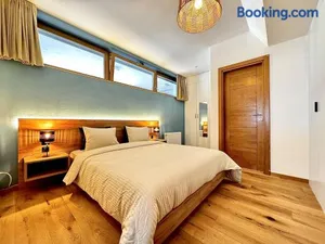 Image of Close to Lake & Chillon Castle, New & Comfortable