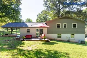 Image of Bohemian Retreat Newly Remodeled with New Hot tub
