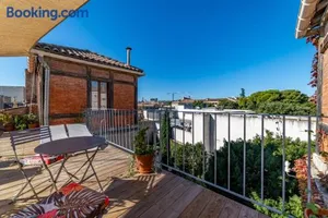 Image of La Terrasse suspendue des Arènes - Une Nuit à Nîmes