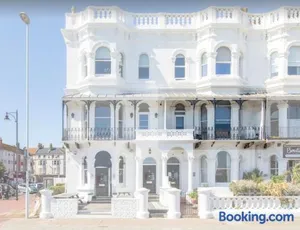Image of The Regency Studio - Stunning Seaview