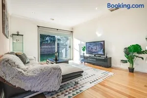 Image of Nunawading Beautiful 3br Housedeckingcourtyard