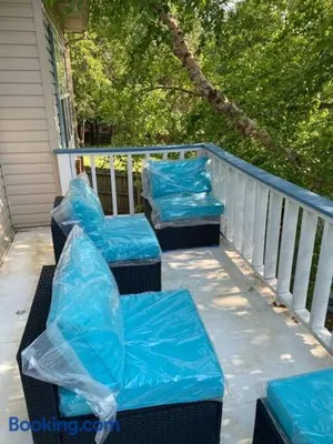 Image of Deja Blue on Summit Ridge