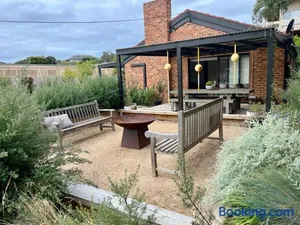 Image of Cosy Back Beach Hideaway with Fire Pit.