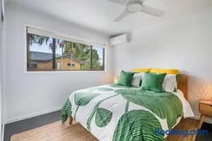 Image of Lennox Heaven