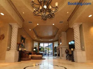 Image of Camelback Mountain Mansion in Paradise Valley, AZ