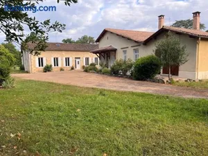 Image of Domaine clos et arboré de 3 ha avec deux maisons
