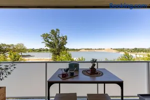 Image of Provence, Studio vue lac, Parc Spirou, Wave Island, Avignon