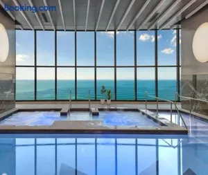 Image of Surfers Paradise New Beachfront Apartments