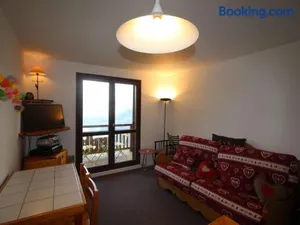 Image of Appartement 2 Pièces avec Balcon à 400m des Pistes, Parking Gratuit - FR-1-297-161