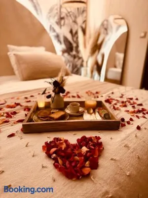 Image of LoveRoom, La suite de l’extase