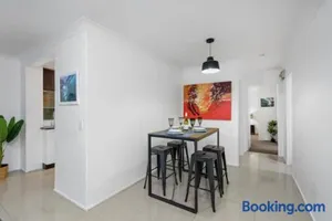 Image of El Olivia on Genoa