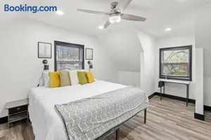 Image of Roomy Retreat-Family & Friends 2 King Bed Game Room