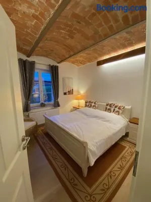 Image of Eisern Home 1