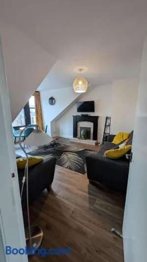Image of Lovely 2 Bedroom Apartment in Central Location