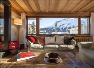 Image of Apartment in villa in the heart of Sankt Moritz-Dorf