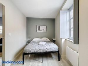 Image of Riom - Immeuble 20 Couchages et 10 Lits