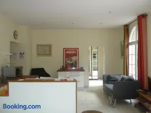 Image of Gîte paisible avec jardins privatifs à Cognac, proche des sentiers de randonnée, animaux acceptés - FR-1-653-178