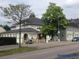 Image of Im Ballhaus Neuhilbersdorf