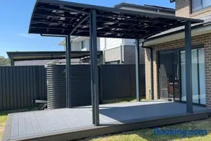 Image of Austral Spacious large 5 br home with Central AC