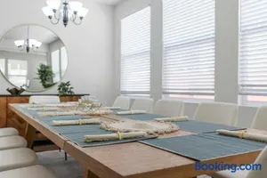 Image of Modern and Spacious Home