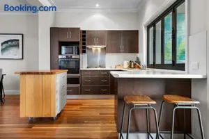 Image of Classic Elegance on The Hill