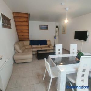 Image of Maison 3 chambres. cour Privative 2 places de parking privatives