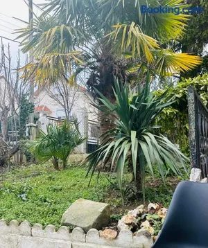 Image of Appartement avec jardinet, fête interdite !