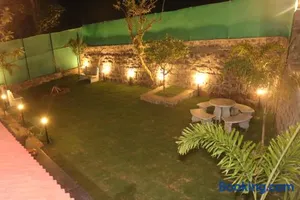 Image of PINE VILLA GARDEN