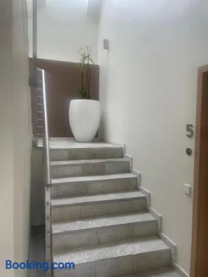 Image of Modernes & gepflegtes Hotelzimmer mit Küche!