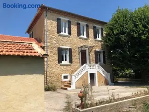 Image of L'Ardeche en Provence avec jardin ombragé