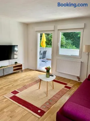 Image of Erholung an den Wasserfällen - Ferienwohnung in Baden-Baden - Stilvolles Apartment mit Terrasse, Parkplatz & ruhiger Lage