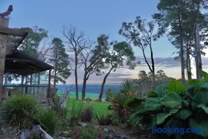 Image of Gorgeous villa 10 acre of land