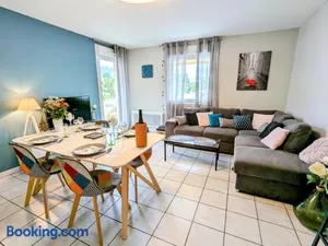 Image of Appartement chaleureux avec garage & balcon au cœur de Gérardmer, proche lac & pistes - FR-1-589-338