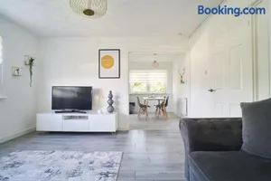 Image of Woodside Apartment