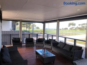 Image of Holiday Escape Milang